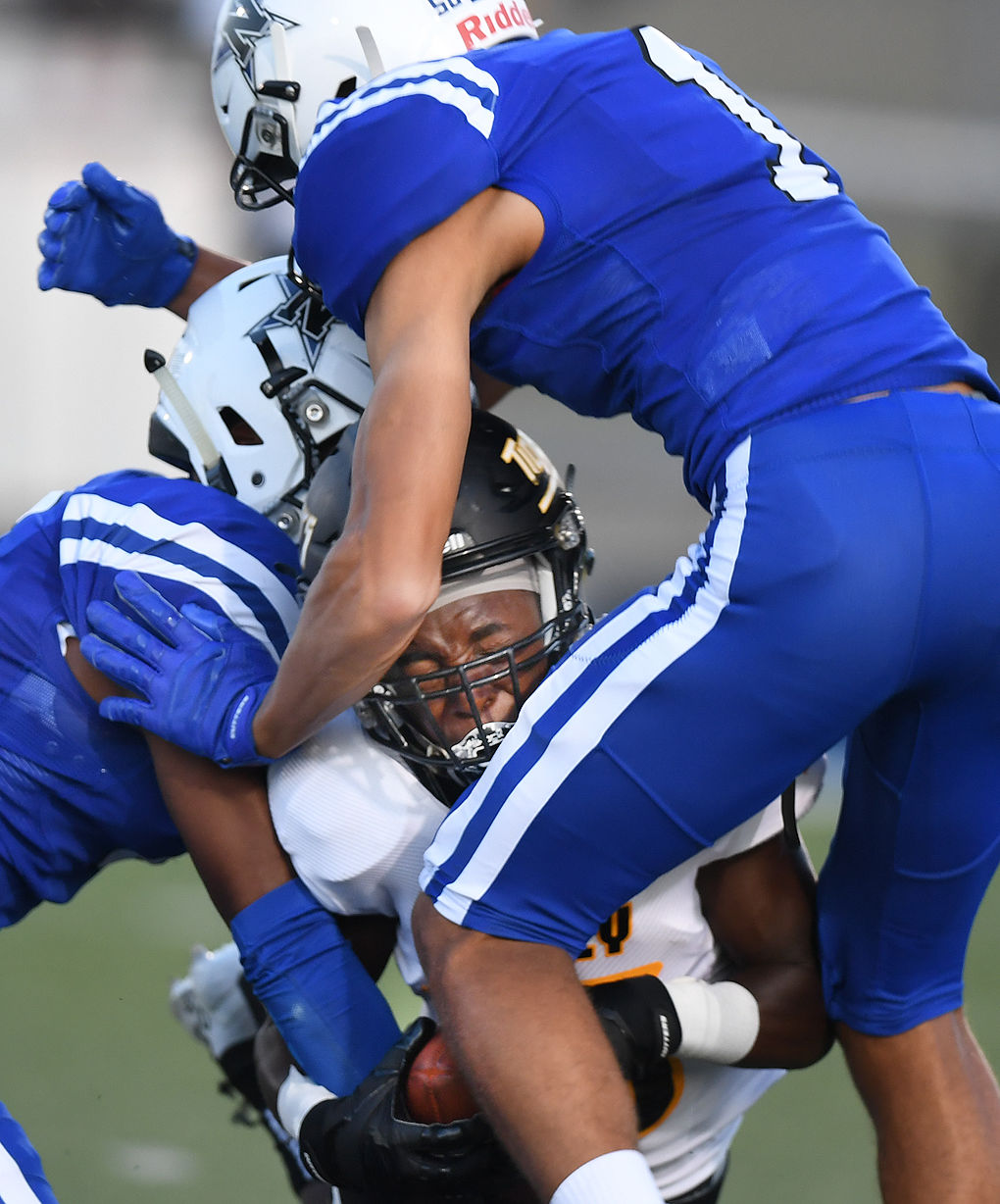 Navasota vs Sealy FB 17.jpg